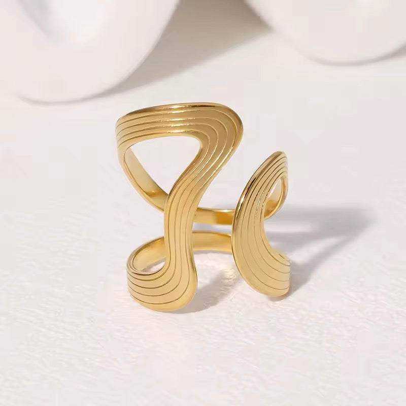 OLD MONEY MOOD RING