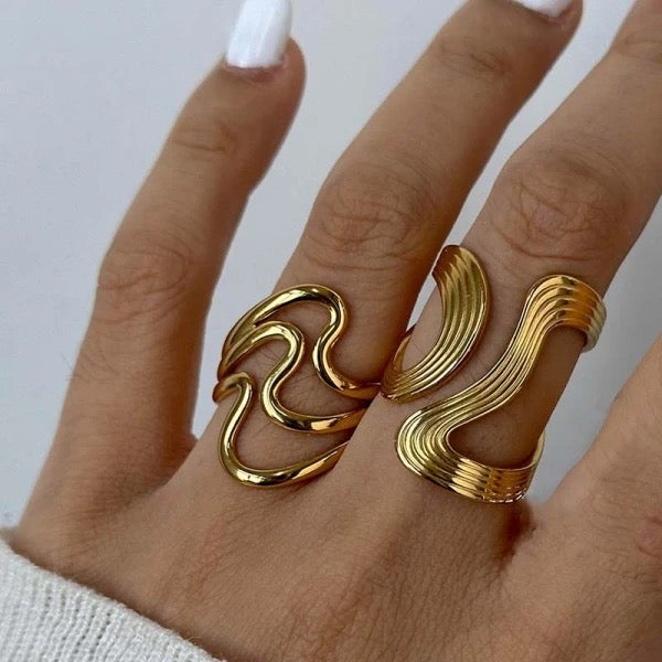 OLD MONEY MOOD RING