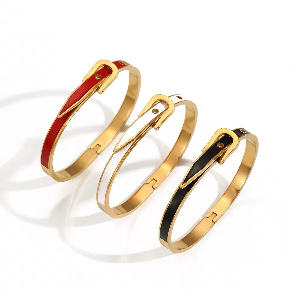 LUXE LIKE PEY (LLP)BUCKLE BRACELET