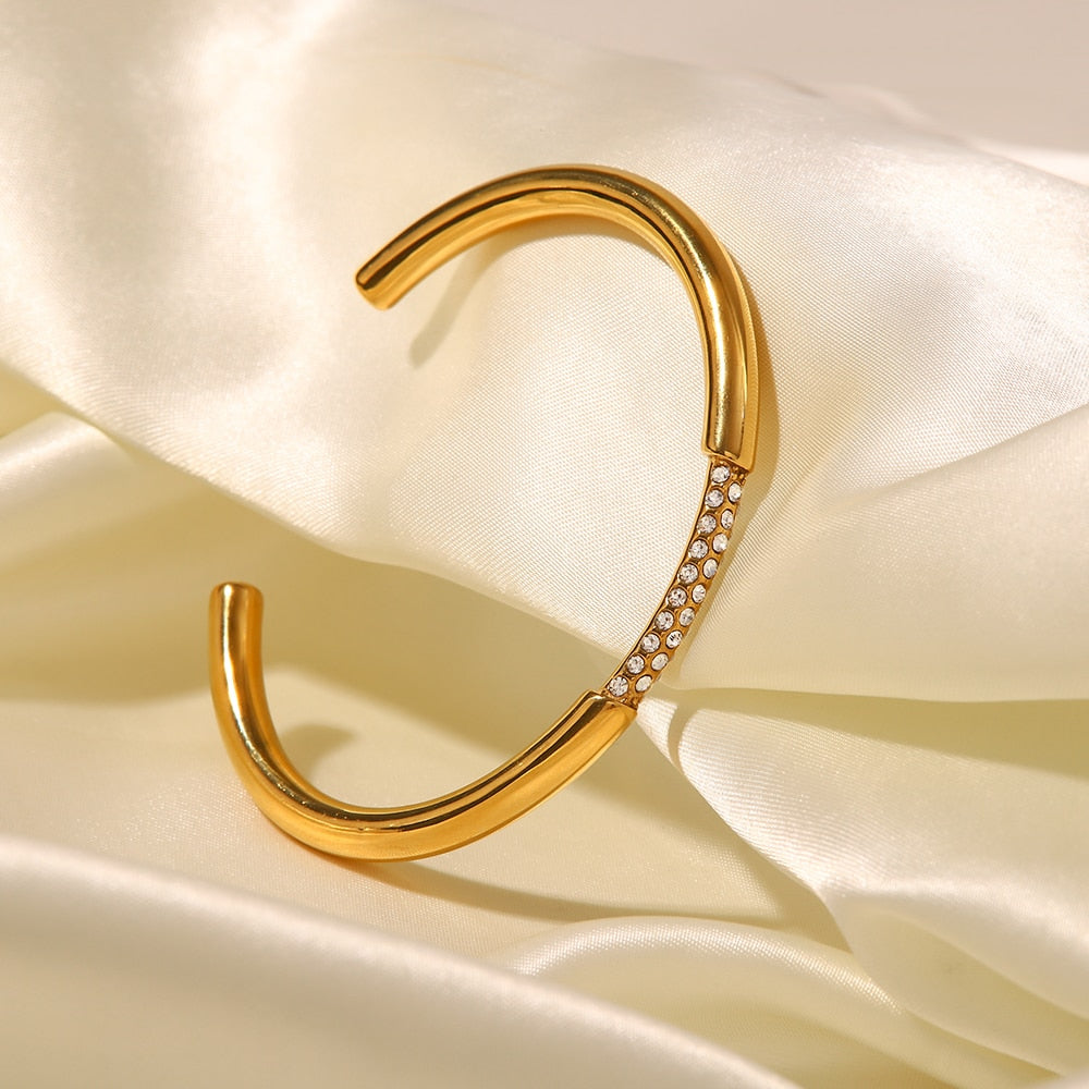 THE RICH AUNTY SIGNATURE CUFF BRACELET