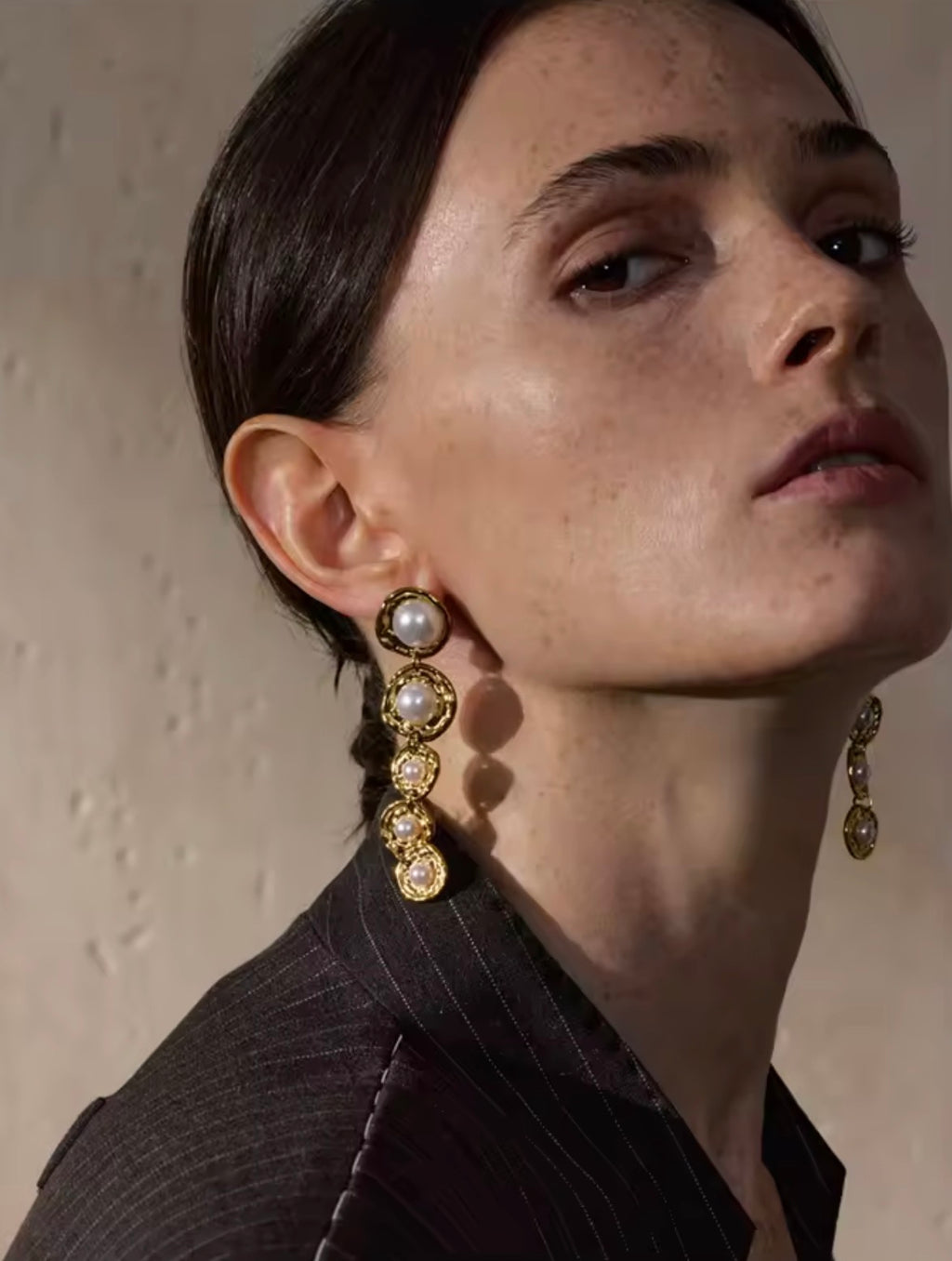 OLD MONEY DRIP EARRINGS