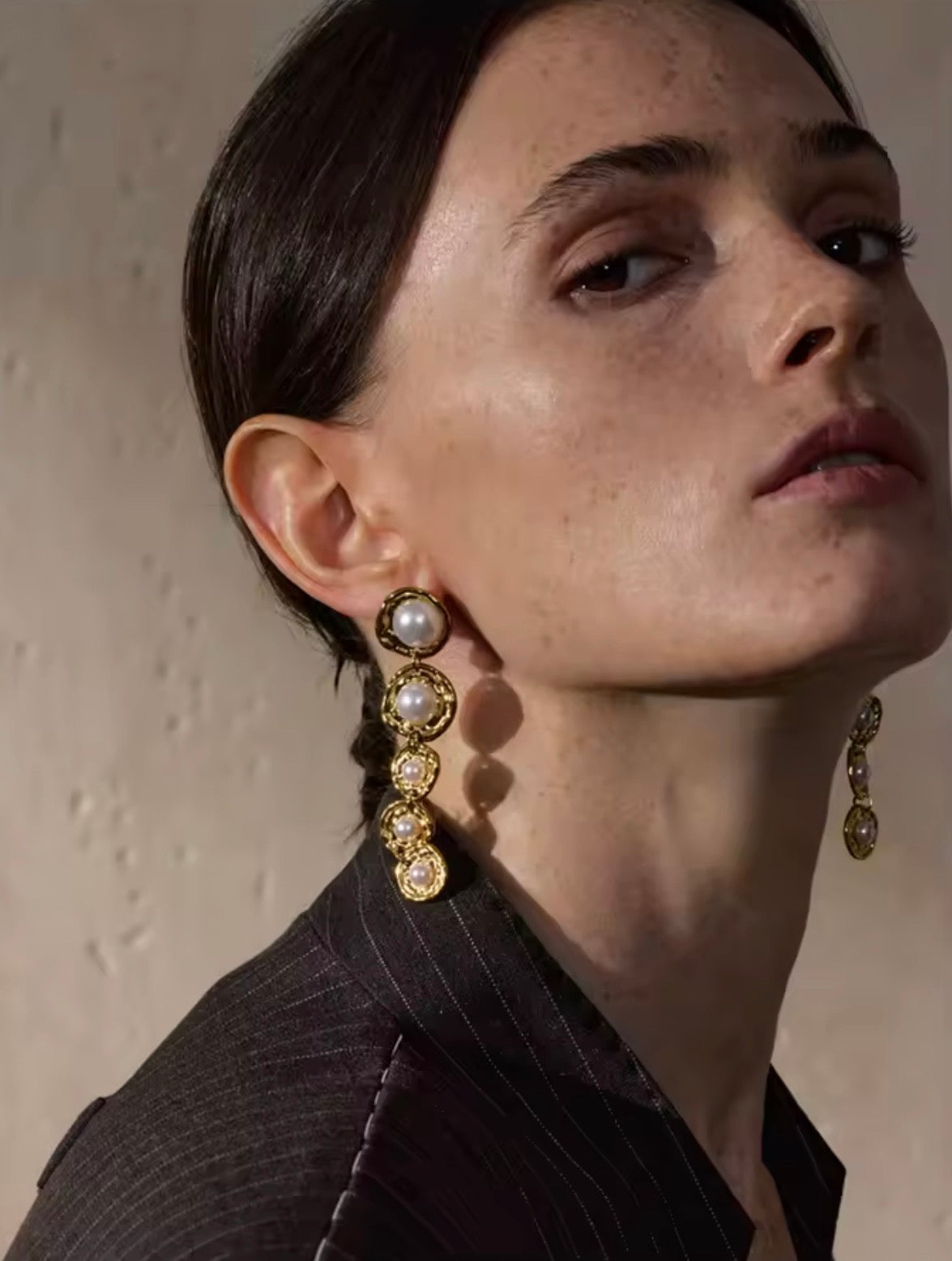 OLD MONEY DRIP EARRINGS