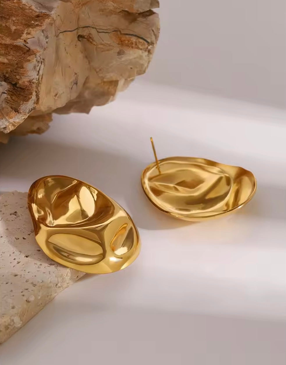 The Elan Sculpt Earrings